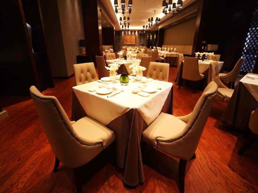 Hai-yang-hsien Haiyang Shenglong Jianguo Hotel מראה חיצוני תמונה