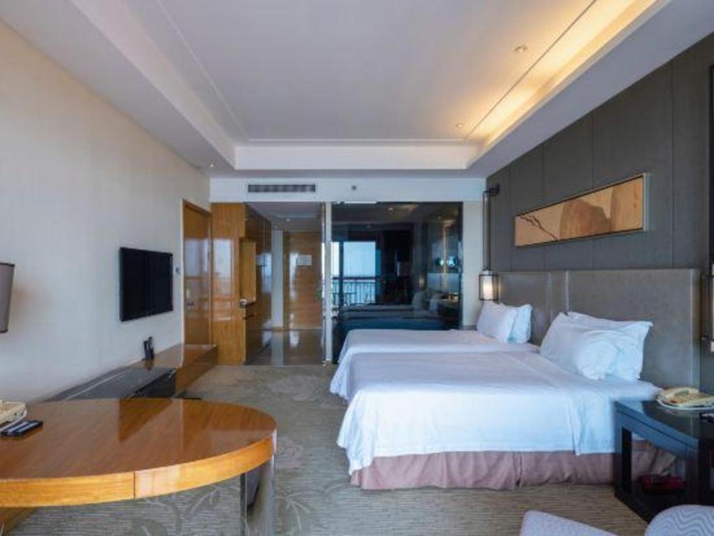 Hai-yang-hsien Haiyang Shenglong Jianguo Hotel מראה חיצוני תמונה